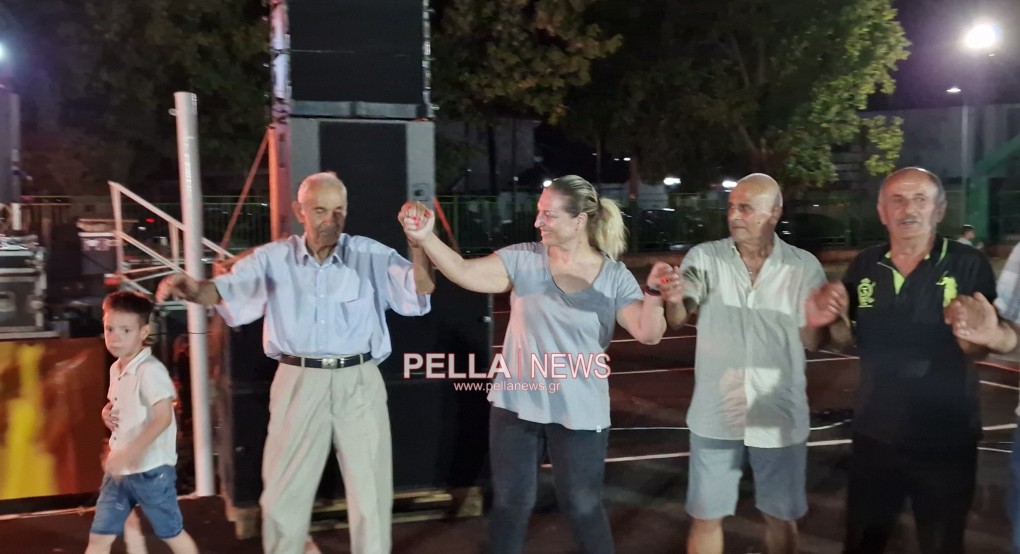 Σταυρέτκα: Χόρεψε με την ψυχή της η Μαρία Παπαδοπουλου Σταυρέτκα: Χόρεψε με την ψυχή της η Μαρία Παπαδοπουλου
