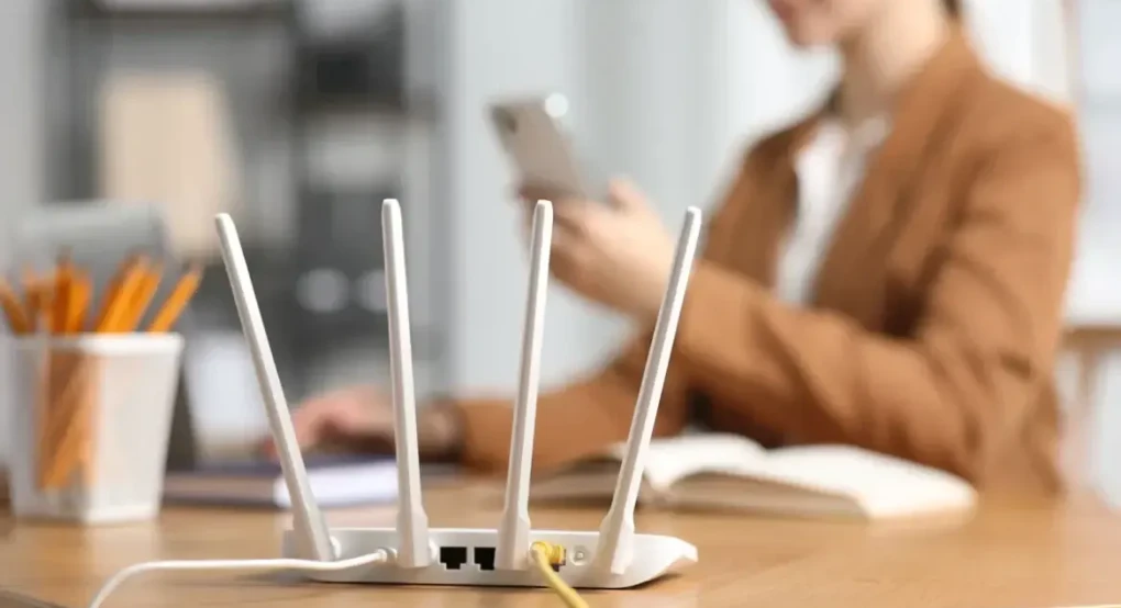 Πρόγραμμα «Gigabit Voucher» που δίνει 200 ευρώ για γρήγορο Internet σε νοικοκυριά και επιχειρήσεις