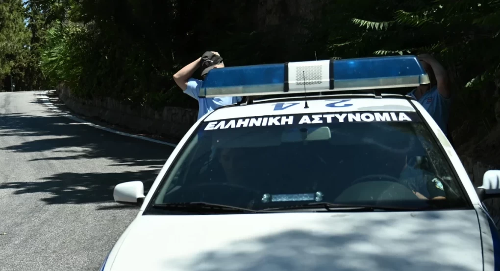 Έγκλημα στα Καμένα Βούρλα: Χωρίς ίχνη παραβίασης η πόρτα της 84χρονης -«Άνοιξε στον δολοφόνο της», λέει η ΕΛ.ΑΣ Έγκλημα στα Καμένα Βούρλα: Χωρίς ίχνη παραβίασης η πόρτα της 84χρονης -«Άνοιξε στον δολοφόνο της», λέει η ΕΛ.ΑΣ