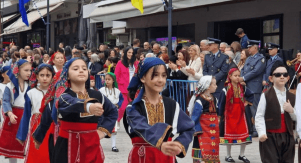 Δήμος Πέλλας/Γιαννιτσά: Τρεις "παρεμβάσεις" για μια παρέλαση που τονίζει "σημεία" και "χαρακτήρα" Δήμος Πέλλας/Γιαννιτσά: Τρεις "παρεμβάσεις" για μια παρέλαση που τονίζει "σημεία" και "χαρακτήρα"