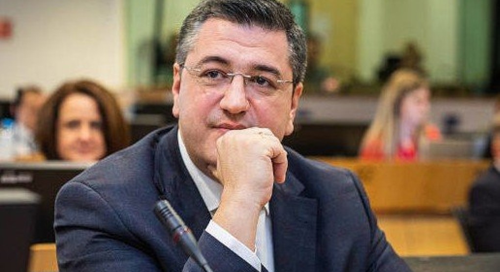 Δύο έργα αστικών αναπλάσεων στις Σέρρες και το Λιτόχωρο υπέγραψε ο Περιφερειάρχης Κεντρικής Μακεδονίας Απόστολος Τζιτζικώστας Δύο έργα αστικών αναπλάσεων στις Σέρρες και το Λιτόχωρο υπέγραψε ο Περιφερειάρχης Κεντρικής Μακεδονίας Απόστολος Τζιτζικώστας