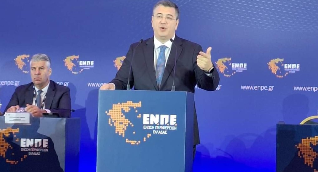 "Games of thrones" στην διαδοχή Τζιτζικώστα "Games of thrones" στην διαδοχή Τζιτζικώστα