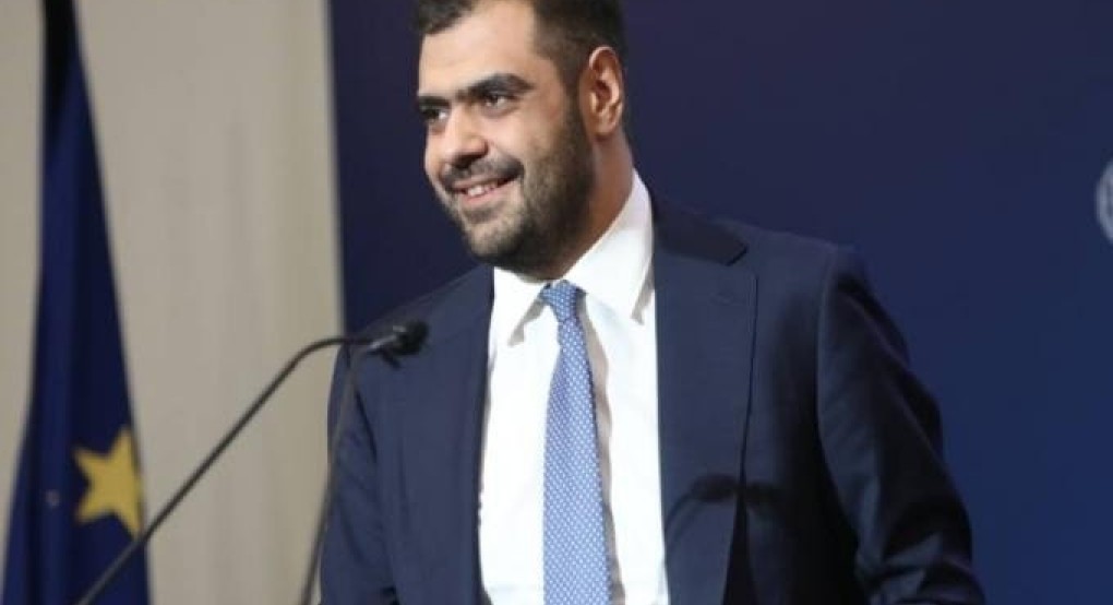 Παύλος Μαρινάκης: «Ήπια και ενωτική η ομιλία Καραμανλή, προσβολές και ύβρεις από τον Σαμαρά» Παύλος Μαρινάκης: «Ήπια και ενωτική η ομιλία Καραμανλή, προσβολές και ύβρεις από τον Σαμαρά»