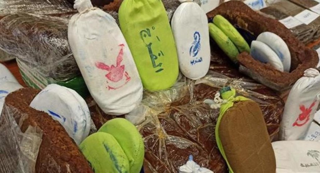 Πάνω από 1 τόνος ναρκωτικών... σε χουρμάδες (εικόνες)