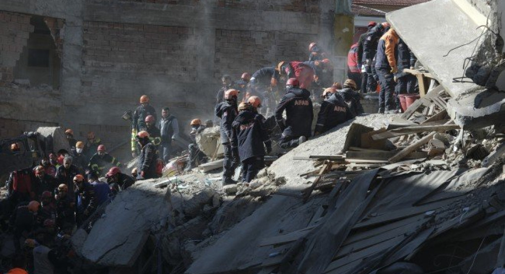 Σεισμός Τουρκία: Στους 31 οι νεκροί – 530 οι μετασεισμοί μέχρι στιγμής