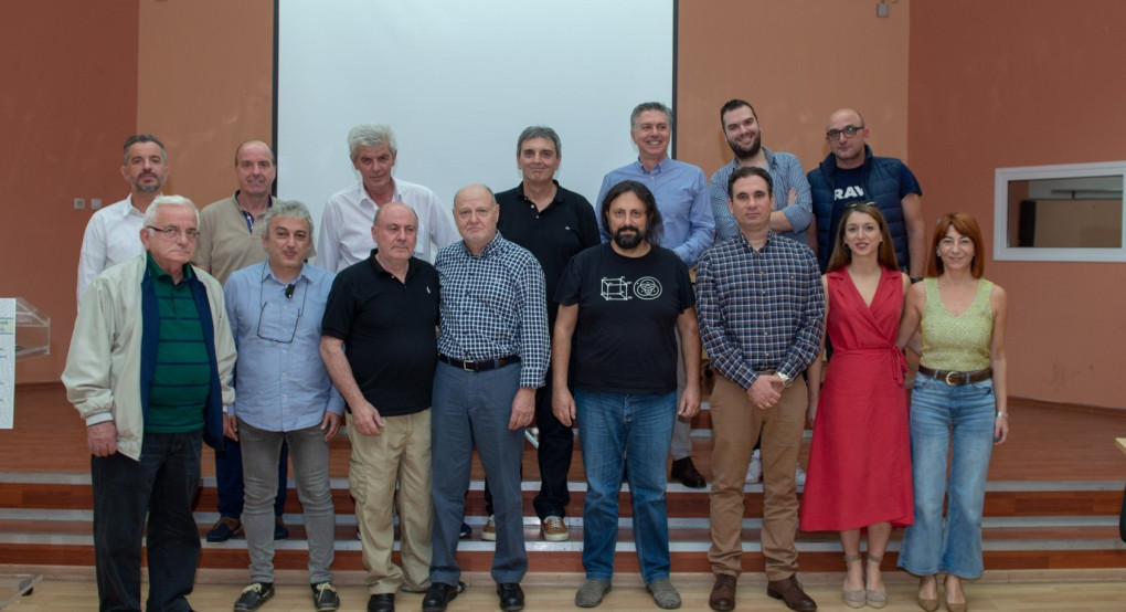 Γιαννιτσά: Ένα σπιτάκι Δωδεκάεδρο...εμφανίστηκε μπροστά από το Πολύκεντρο!