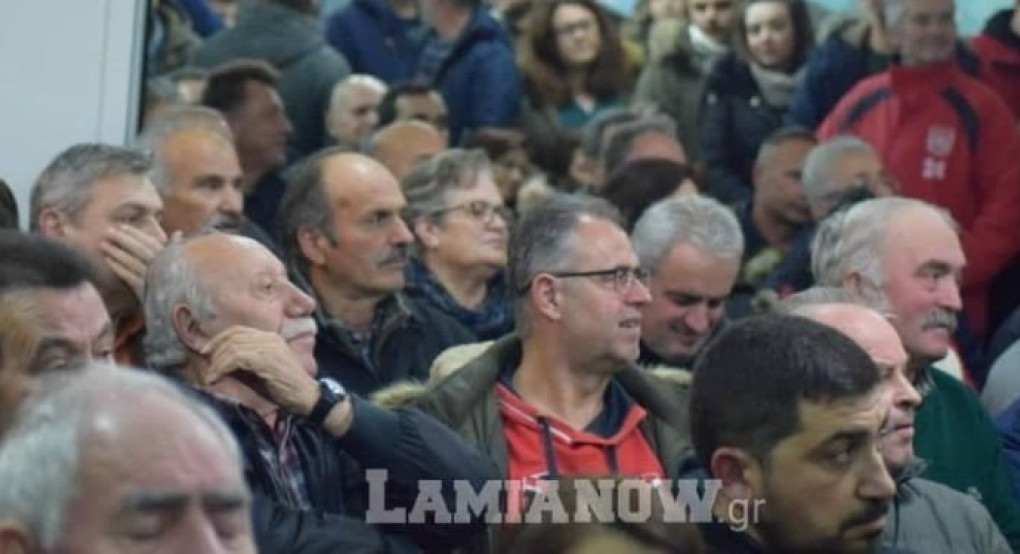 Ξεσηκώνονται και στη Λαμία: “Δεν θα γίνουμε νέα Μόρια” - Κλείνουν τον κόμβο της Αγίας Παρασκευής στις 12.00 οι κάτοικοι