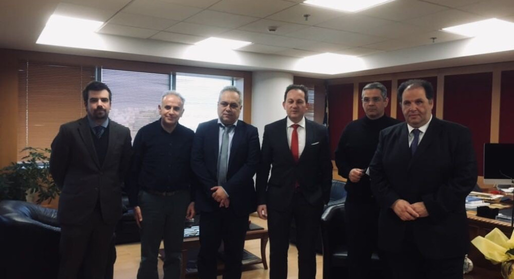  Συνάντηση εκπροσώπων τoυ Δ.Σ της Ε.Ι.Ε.Τ με τον Υφυπουργό Στέλιο Πέτσα