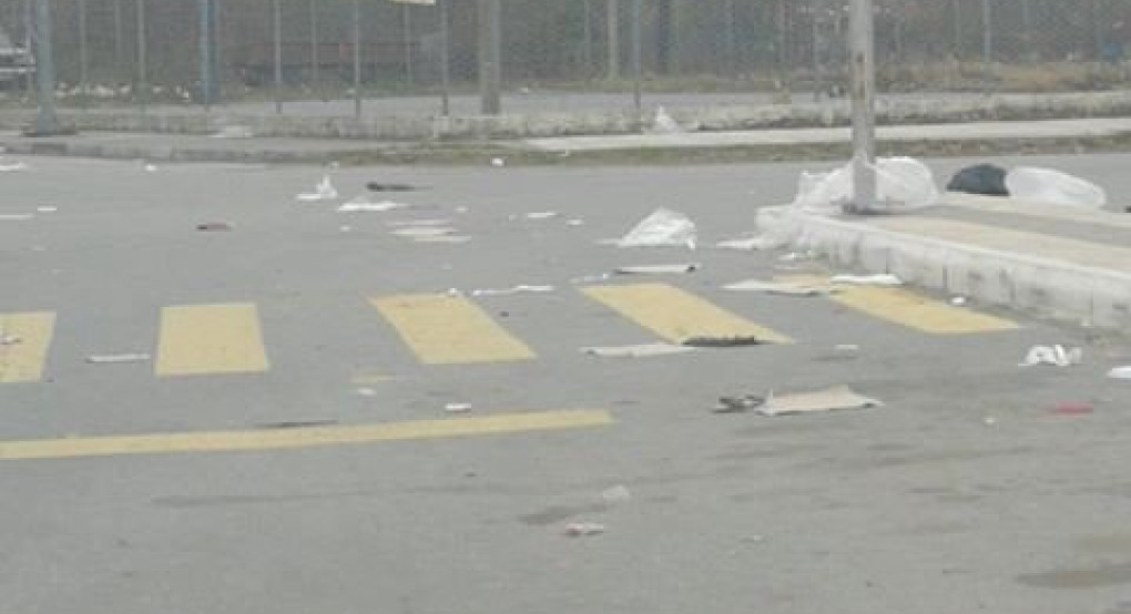 Λαϊκή Σκύδρας: καθυστέρησαν να καθαρίσουν τα συνεργεία του Δήμου