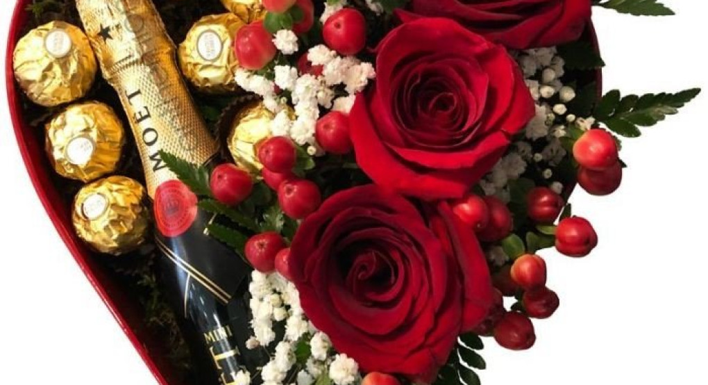 Ποιος γιορτάζει σήμερα...