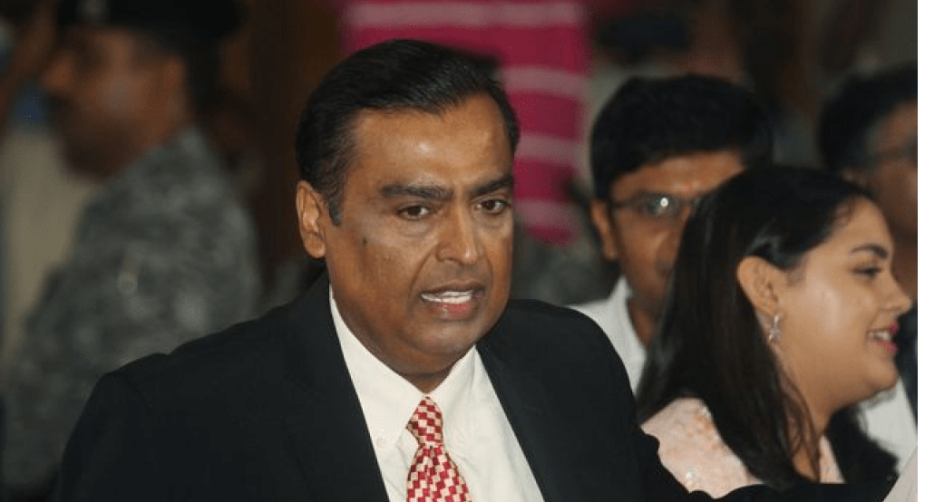 Μουκές Αμπάνι: Ο πλουσιότερος άνθρωπος της Ασίας «τα βάζει» με την Amazon