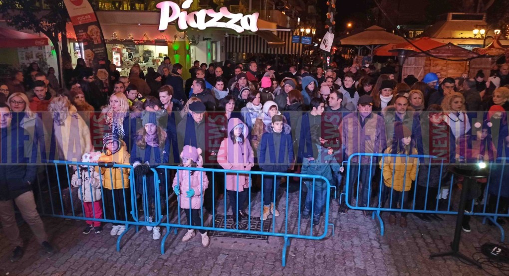 Πολική...βράβευση αθλητών με ζεστά χαμόγελα και περηφάνια! 