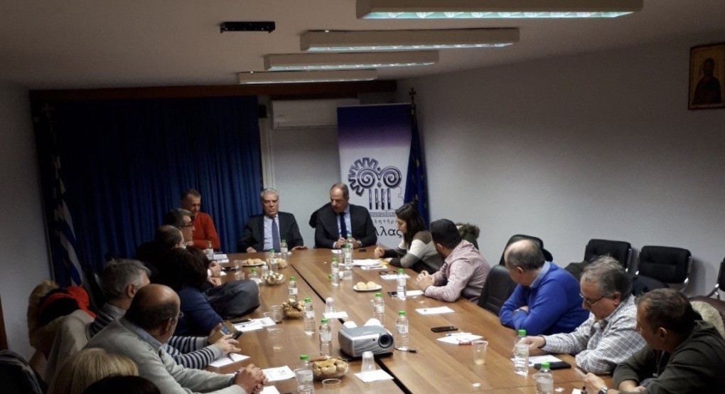 Συνάντηση για τα προβλήματα των καταστηματαρχών και εμπόρων είχε στο Επιμελητήριο ο Διονύσης Σταμενίτης