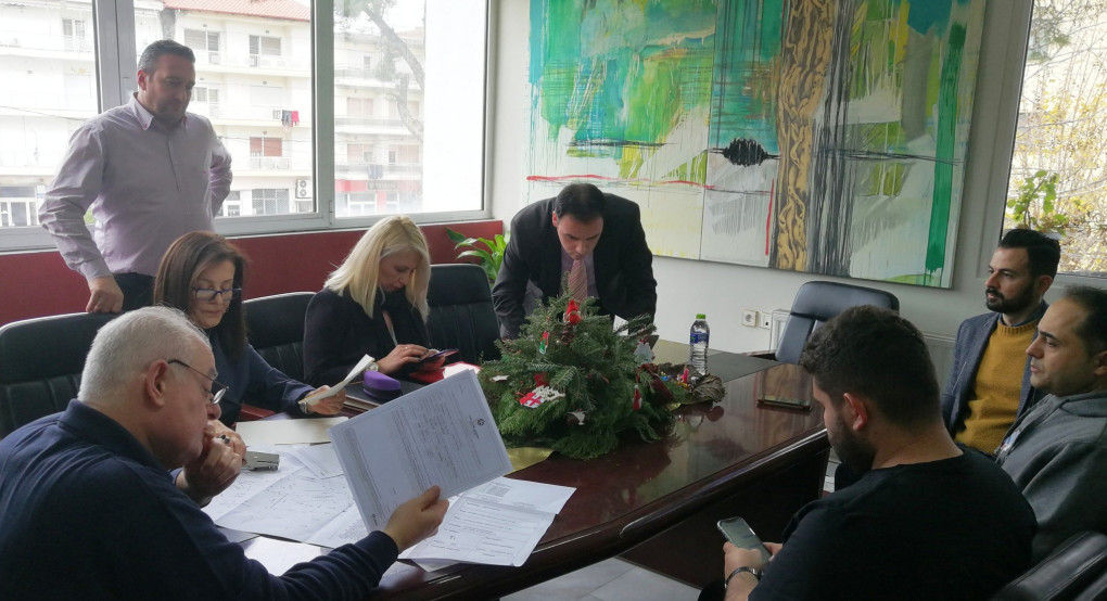 Δήμος Αλμωπίας: Υπογραφή συμβολαίων τακτοποίησης δημοτικής περιουσίας