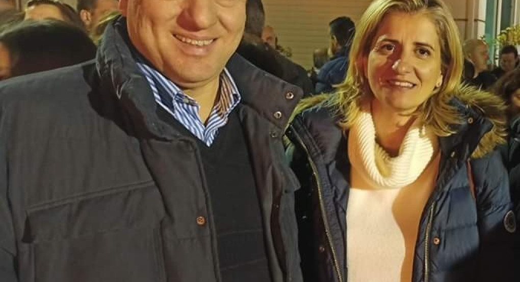 Δίπλα στον σύζυγο της η Γεωργία Γκικα