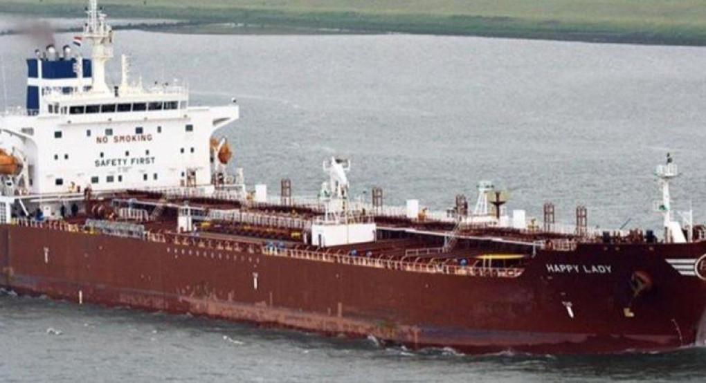 Αγωνία για τους Έλληνες ναυτικούς