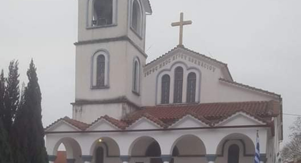 Αρχιερατική Θεία Λειτουργία στην Υδραια 