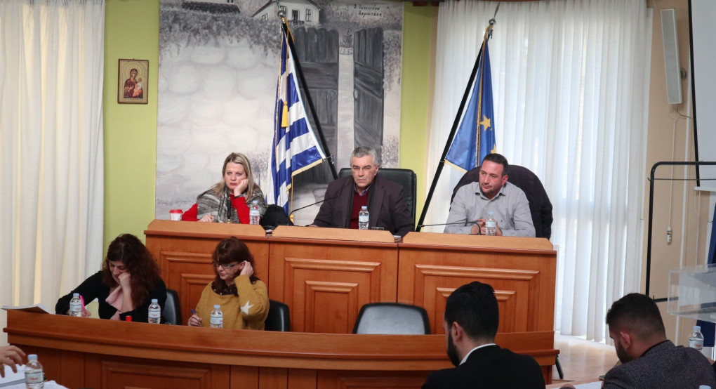 Σε εορταστικό κλίμα η ψήφιση του προϋπολογισμού 