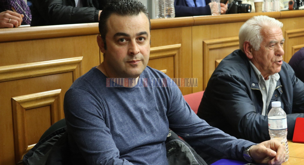 O Tάσος Θεοδωρίδης για τα προβλήματα και το έργο του 