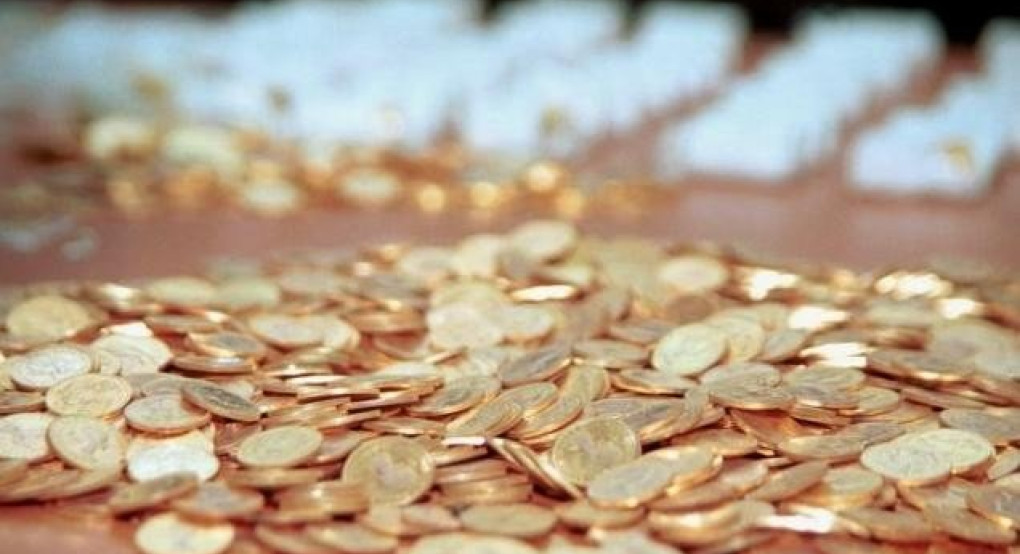 Ο πυρετός του χρυσού: Γιατί ξεπουλάνε τις χρυσές τους λίρες οι Έλληνες