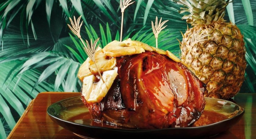 Χοιρινό μπούτι με καραμέλα κρασιού και ανανά