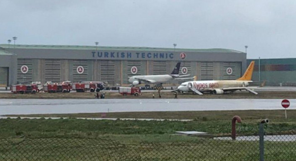 Κωνσταντινούπολη:Πανικός στο αεροδρόμιο-Αεροσκάφος παρασύρθηκε λόγω κακοκαιρίας 