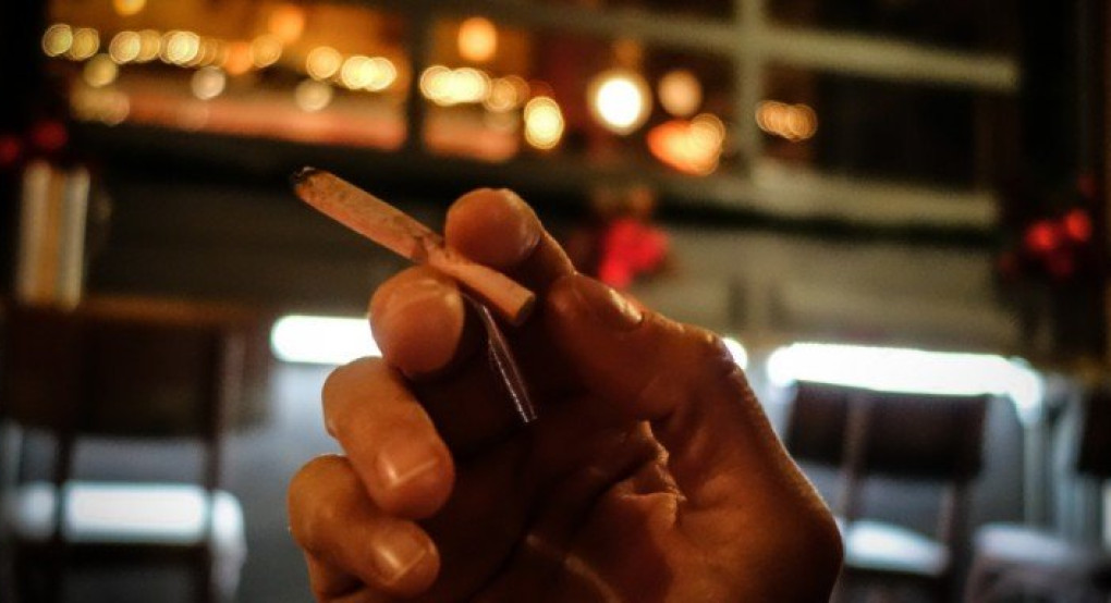 Αντικαπνιστικός νόμος: Το πρώτο πρόστιμο σε Λέσχη Καπνιστών -«Καμπάνα» 2.000 ευρώ 