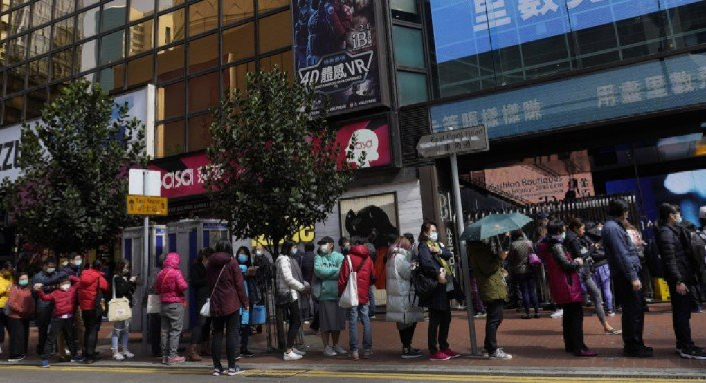 Κοροναϊός: Στην Κίνα δίνουν έξτρα άδειες στους εργαζόμενους για να μην εξαπλωθεί ο ιός- Έχει «παραλύσει» ολόκληρη η χώρα