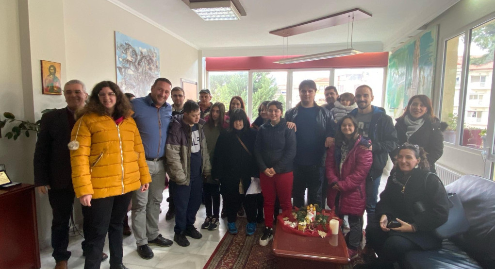 Μια ευχάριστη επίσκεψη για τον Δήμαρχο Αλμωπίας (βίντεο)