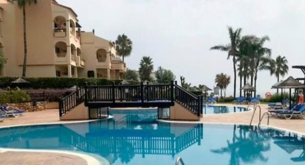 Τραγωδία στην Ισπανία: Πατέρας, γιος και κόρη έχασαν τις ζωές τους σε πισίνα ξενοδοχείου