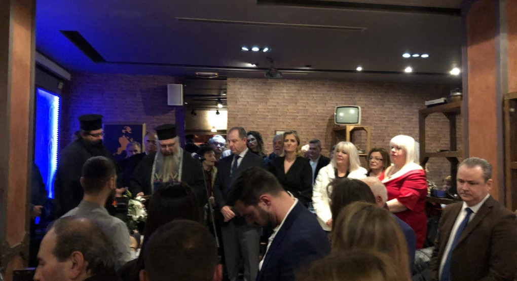 Το αδιαχώρητο στη κοπή πίτας του Διονύση Σταμενίτη 