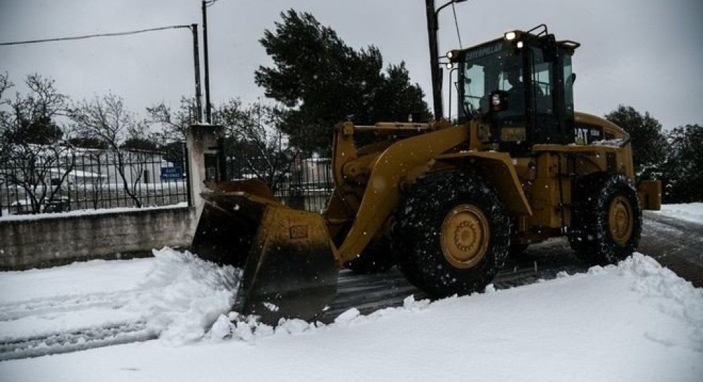 Καιρός: Προβλήματα στο ορεινό επαρχιακό δίκτυο - Πού χρειάζονται αλυσίδες στην Πέλλα 