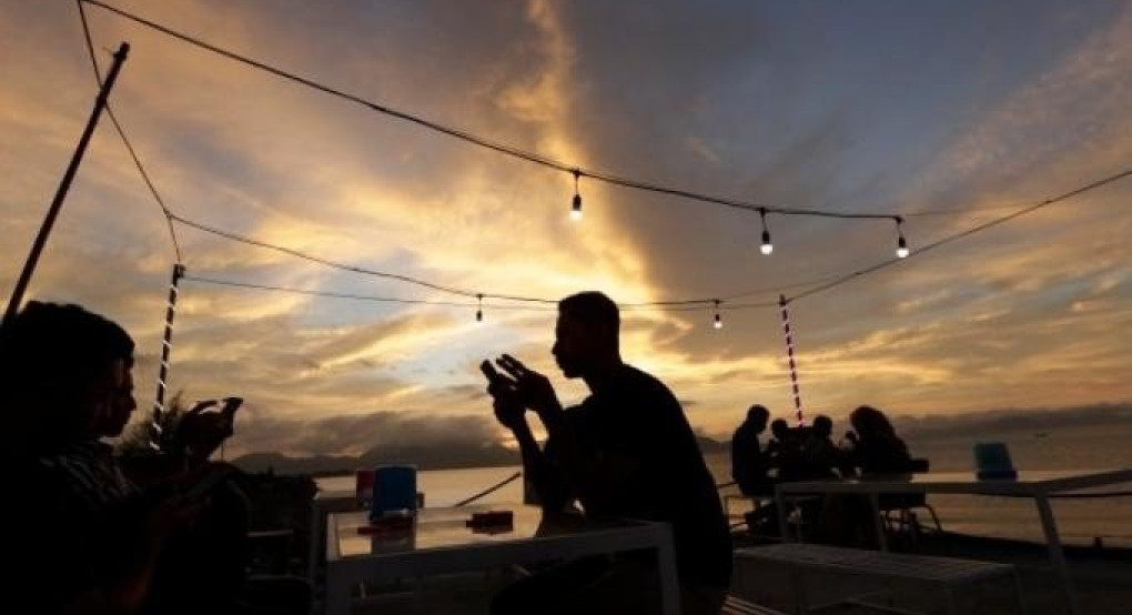 Η Ασία τιμά τη μνήμη των θυμάτων του φονικού τσουνάμι του 2004