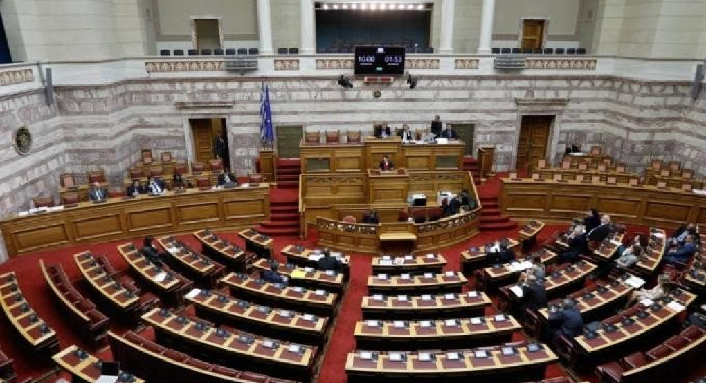 Σκληρή κόντρα Μαξίμου με ΣΥΡΙΖΑ για το υπουργείο Μετανάστευσης