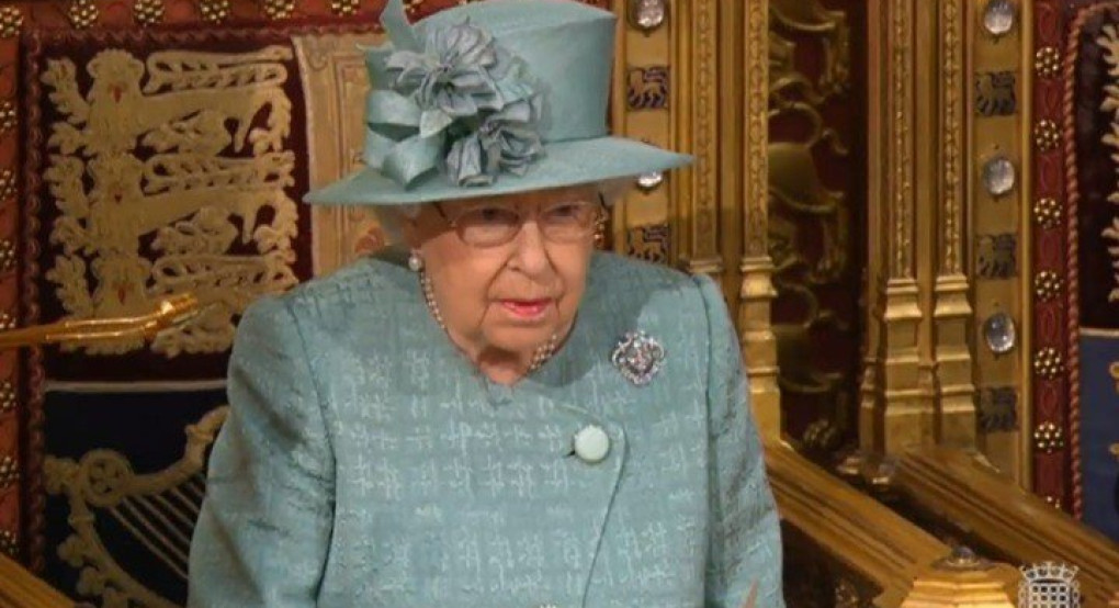 Η βασίλισσα Ελισάβετ επικύρωσε το νομοσχέδιο για το Brexit