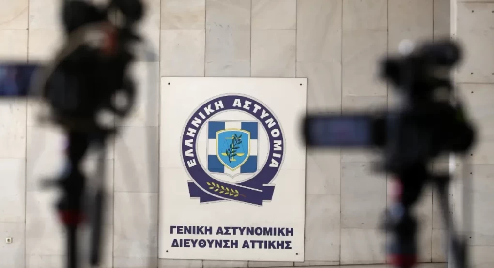 ΕΛΑΣ κατά «τηλεαστυνομικών»: Η επίσημη θέση μας εκφράζεται με ανακοινώσεις ή με τον εκπρόσωπο Τύπου ΕΛΑΣ κατά «τηλεαστυνομικών»: Η επίσημη θέση μας εκφράζεται με ανακοινώσεις ή με τον εκπρόσωπο Τύπου