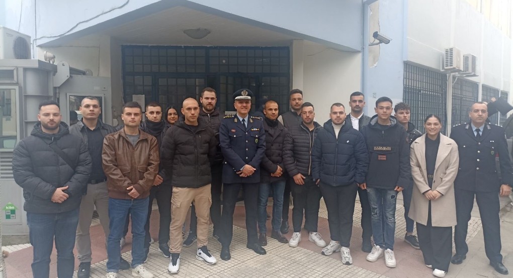 Δ/νση Αστυνομίας Πέλλας τελετή πρόσληψης-ορκωμοσίας 16 ιδιωτών ως Ειδικοί Φρουροί στην Ελληνική Αστυνομία Δ/νση Αστυνομίας Πέλλας τελετή πρόσληψης-ορκωμοσίας 16 ιδιωτών ως Ειδικοί Φρουροί στην Ελληνική Αστυνομία