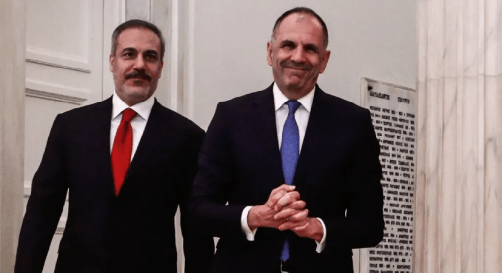 Ξαφνική συνάντηση Γεραπετρίτη - Φιντάν στο Κατάρ Ξαφνική συνάντηση Γεραπετρίτη - Φιντάν στο Κατάρ