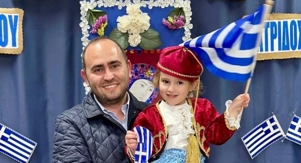 Περήφανες στιγμές στη σχολική γιορτή για την 25η Μαρτίου