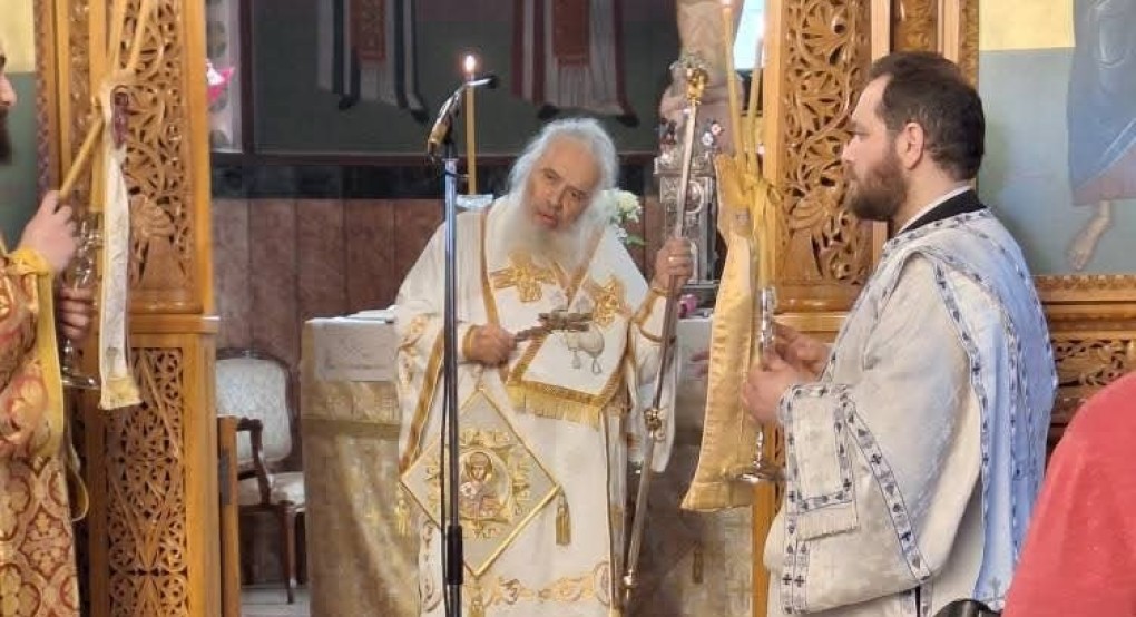 Αρχιερατική Θεία Λειτουργία στον Ιερό Ναό Αγίου Νεκταρίου Έδεσσας – Παρουσία των Αχράντων Παθών