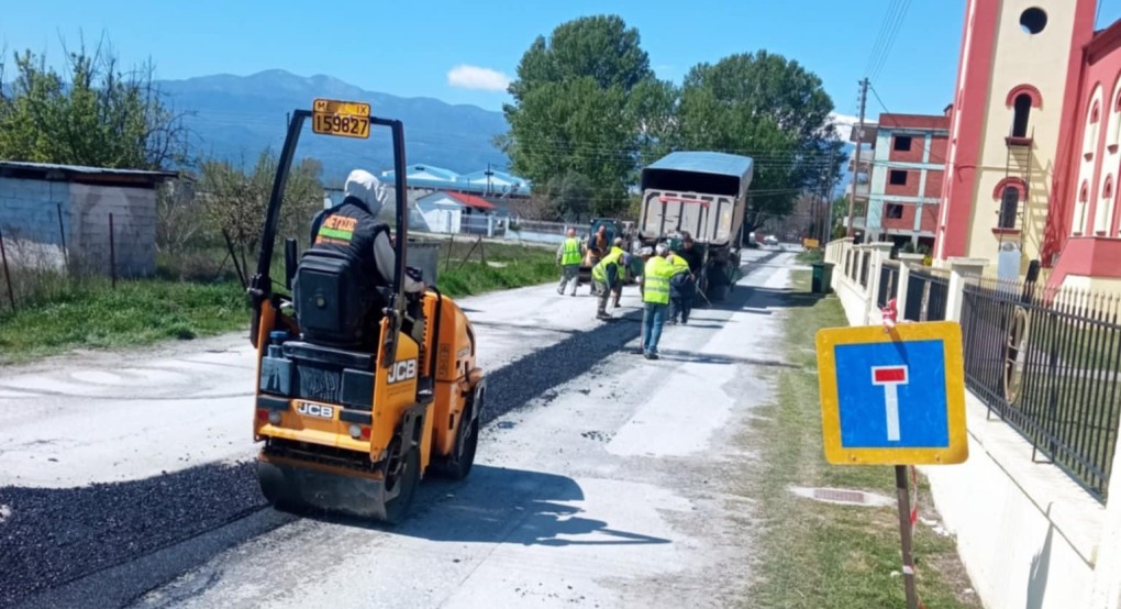 Ξεκίνησε η ασφαλτόστρωση στην περιοχή του Αγίου Αντωνίου – Σε εξέλιξη η αποκατάσταση του έργου της ΔΕΥΑΑ