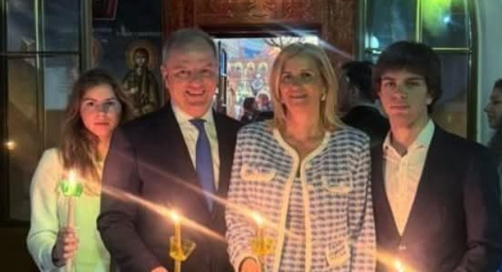 Ο Διονύσης Σταμενίτης γιόρτασε την Ανάσταση οικογενειακά