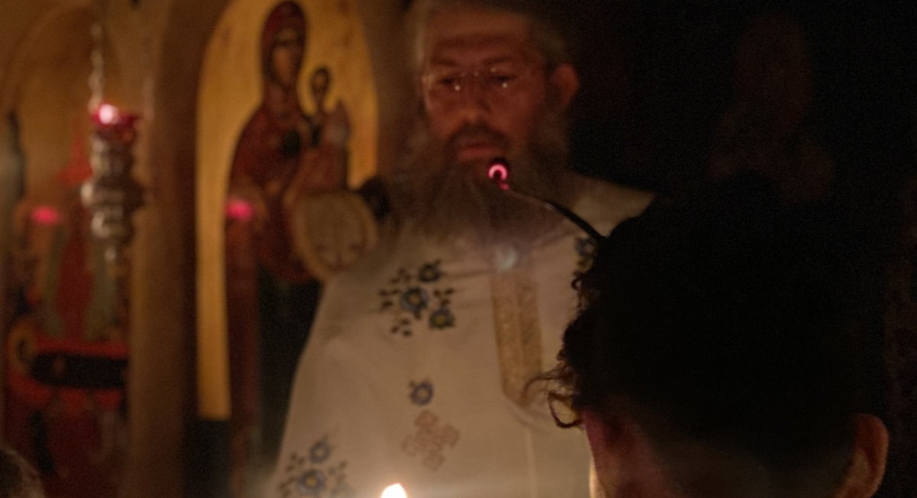 Λαμπρή Ανάσταση στο Νεοχώρι – Ο Εσπερινός της Αγάπης με μηνύματα ενότητας
