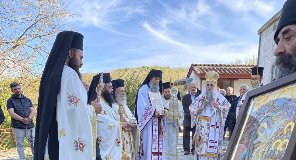 Πασχαλινές Ιερές Ακολουθίες στην Ιερά Μονή Αρχαγγέλου Μιχαήλ Αλμωπίας