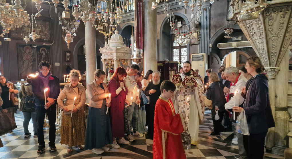 Ο νεότερος ιερέας των Γιαννιτσών λειτούργησε στην Παναγία της Τήνου Ο νεότερος ιερέας των Γιαννιτσών λειτούργησε στην Παναγία της Τήνου