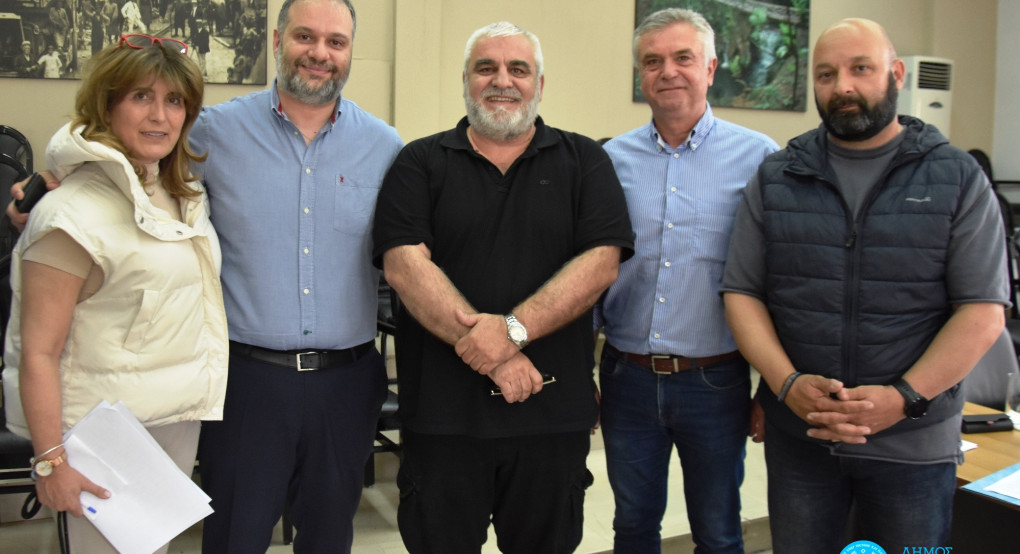 Με επιτυχία πραγματοποιήθηκε το "6ο Δημοτικό Συμβούλιο Παίδων" του Δήμου Νάουσας Με επιτυχία πραγματοποιήθηκε το "6ο Δημοτικό Συμβούλιο Παίδων" του Δήμου Νάουσας