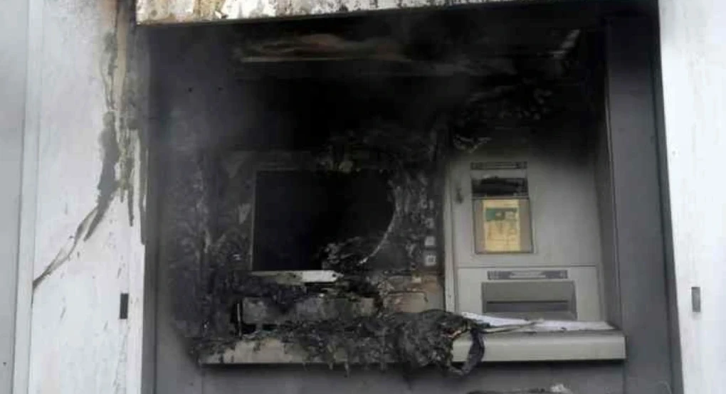 Θεσσαλονίκη: Επιχείρησαν να «ξηλώσουν» ΑΤΜ στη Ν. Ευκαρπία Θεσσαλονίκη: Επιχείρησαν να «ξηλώσουν» ΑΤΜ στη Ν. Ευκαρπία