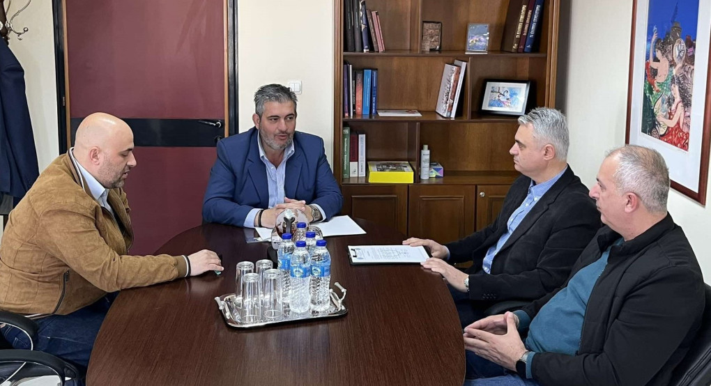 Επίσκεψη της Ένωσης Στρατιωτικών Π. Ε. Πιερίας στον Πρόεδρο του Επιμελητηρίου Πιερίας Επίσκεψη της Ένωσης Στρατιωτικών Π. Ε. Πιερίας στον Πρόεδρο του Επιμελητηρίου Πιερίας