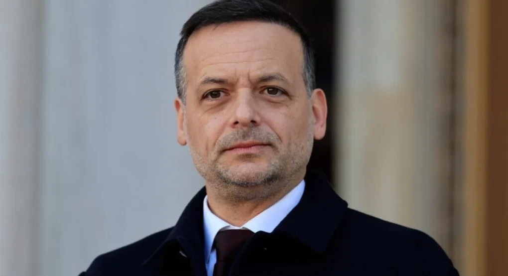 Προειδοποίηση για πιθανό μπλακ άουτ στην Αθήνα - «Η κατανάλωση τριπλασιάζεται λόγω της τουριστικής κίνησης», λέει ο Δούκας Προειδοποίηση για πιθανό μπλακ άουτ στην Αθήνα - «Η κατανάλωση τριπλασιάζεται λόγω της τουριστικής κίνησης», λέει ο Δούκας