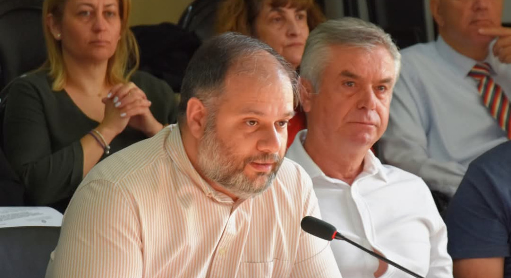 Επιτυχία για το 1ο Δημοτικό Συμβούλιο Εφήβων στη Νάουσα Επιτυχία για το 1ο Δημοτικό Συμβούλιο Εφήβων στη Νάουσα